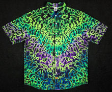 Load image into Gallery viewer, Large Northern Lights Scrunch Button down
