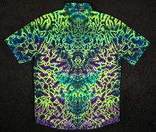 Load image into Gallery viewer, Medium Northern Lights Scrunch button down
